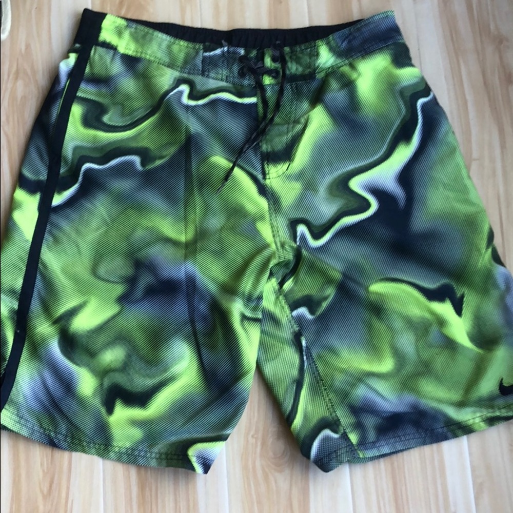 Men’s Nike swim trunks Board shorts surfer